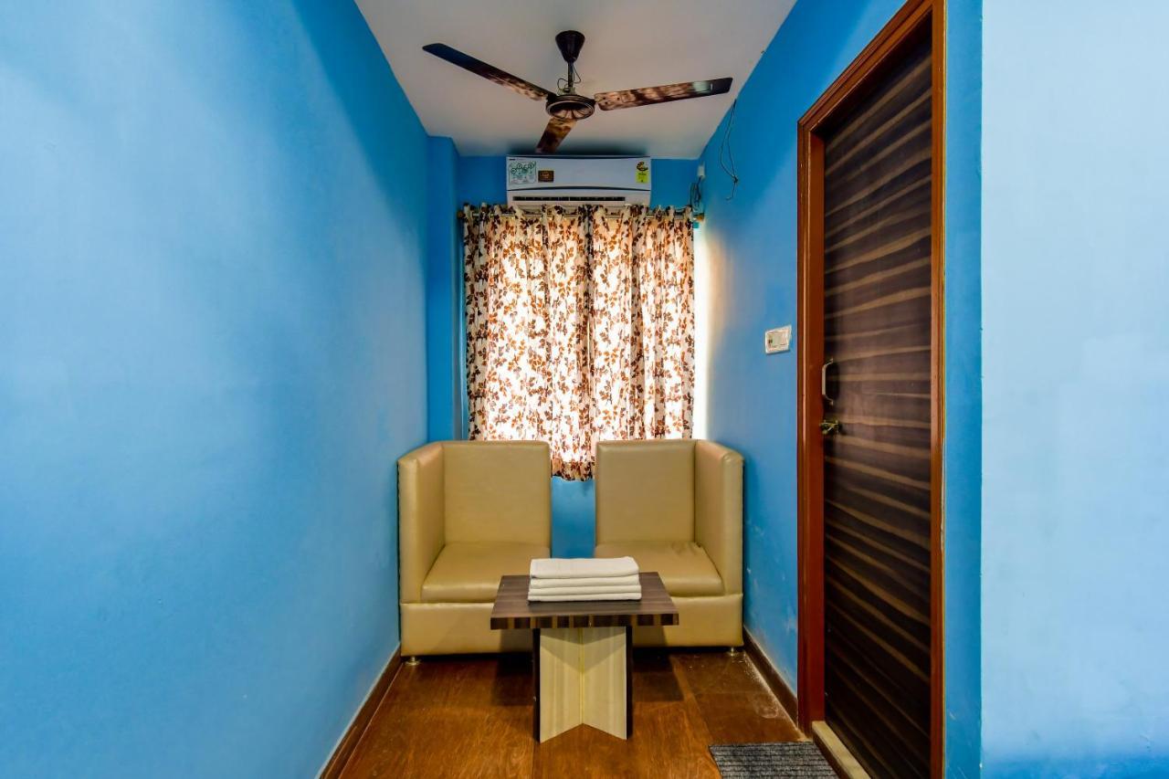 Hotel Blue Abedin Calcutta Exteriör bild
